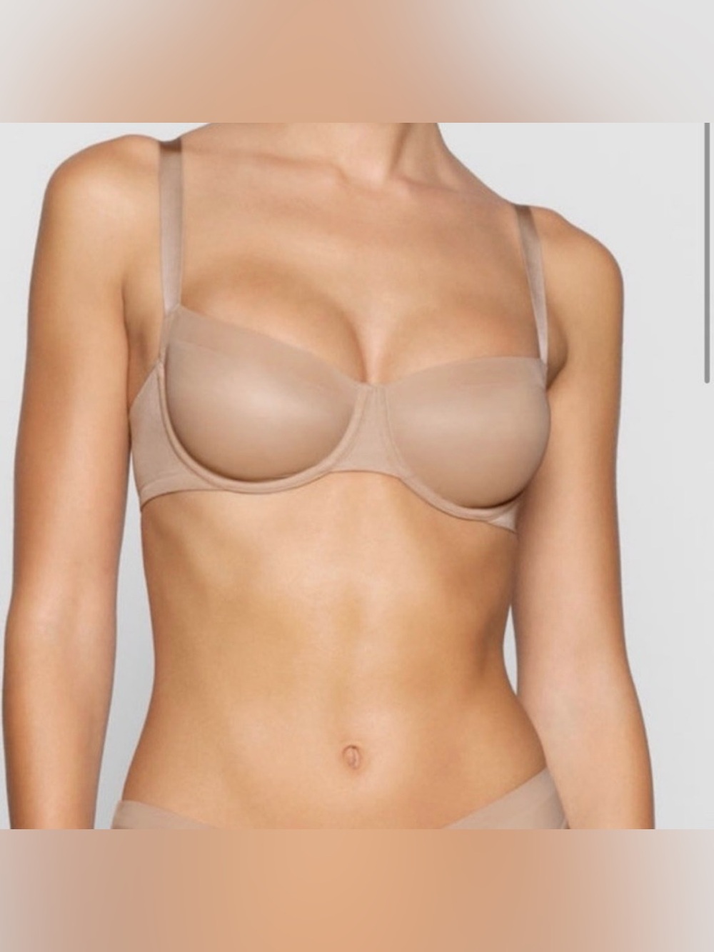 Skims No Show Molded Unlined Balconette Bra Sz 34C